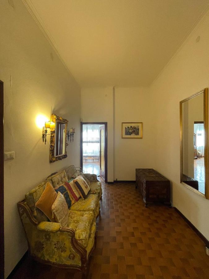 Hostel Corner 32 Милано Екстериор снимка