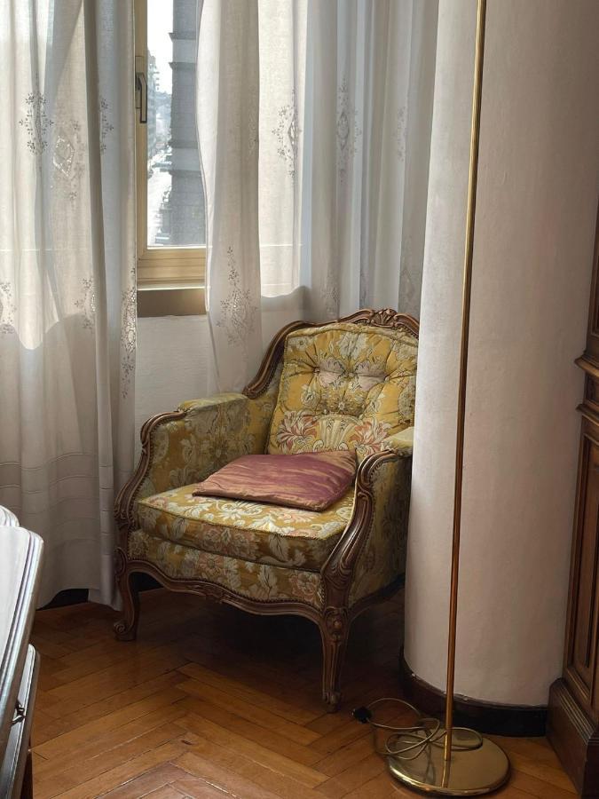 Hostel Corner 32 Милано Екстериор снимка